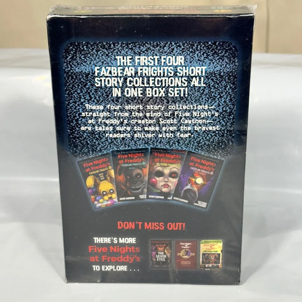 Five Nights at Freddys Fazbear Frights Collection Books 1-4 Box Set‎ Excellent